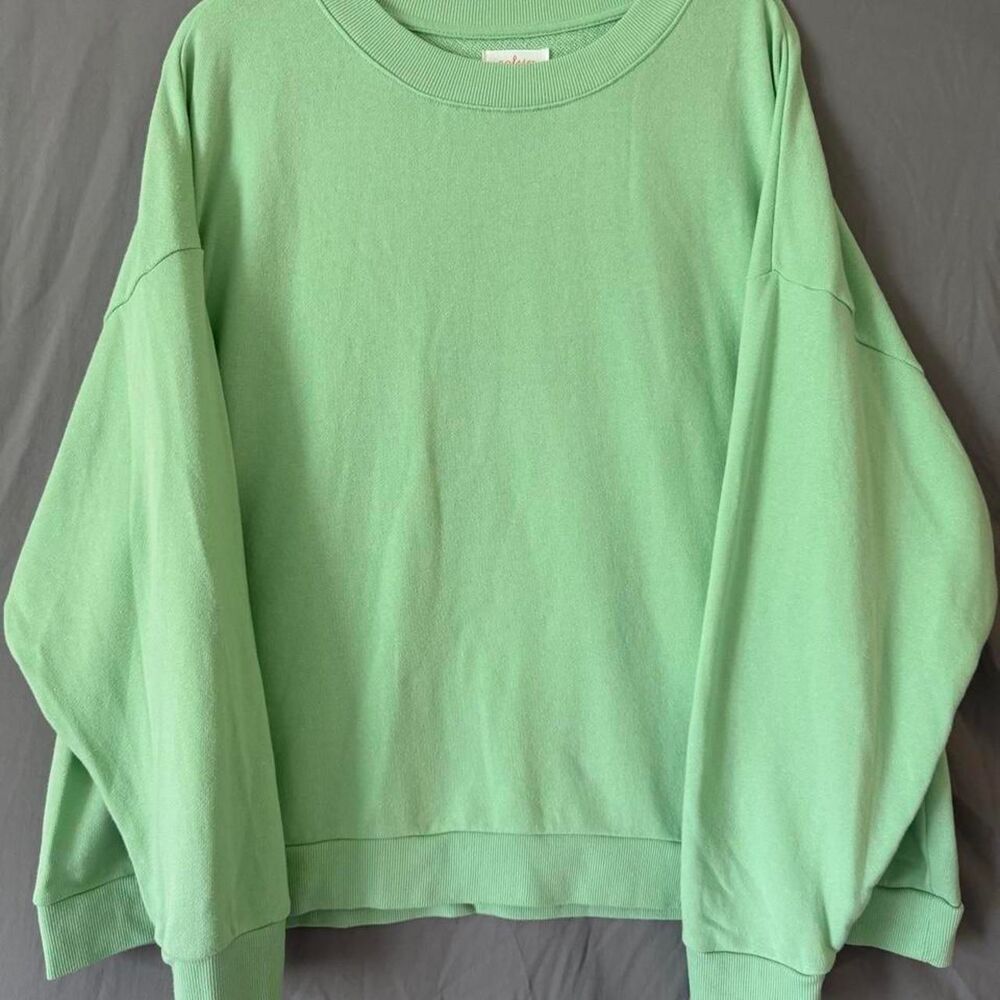 Colsie Women's Green Sweatshirt